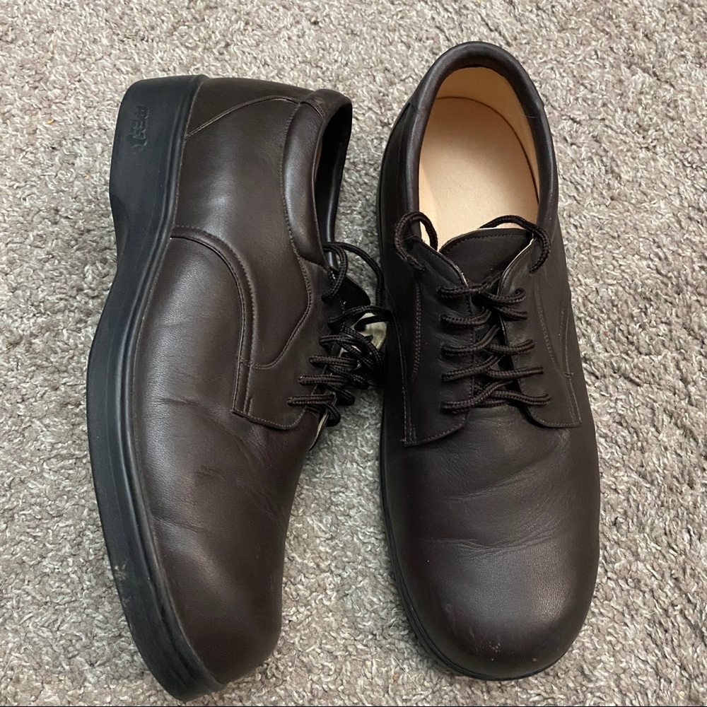 5/$25 Apex Men’s conform Dark brown Oxford shoe